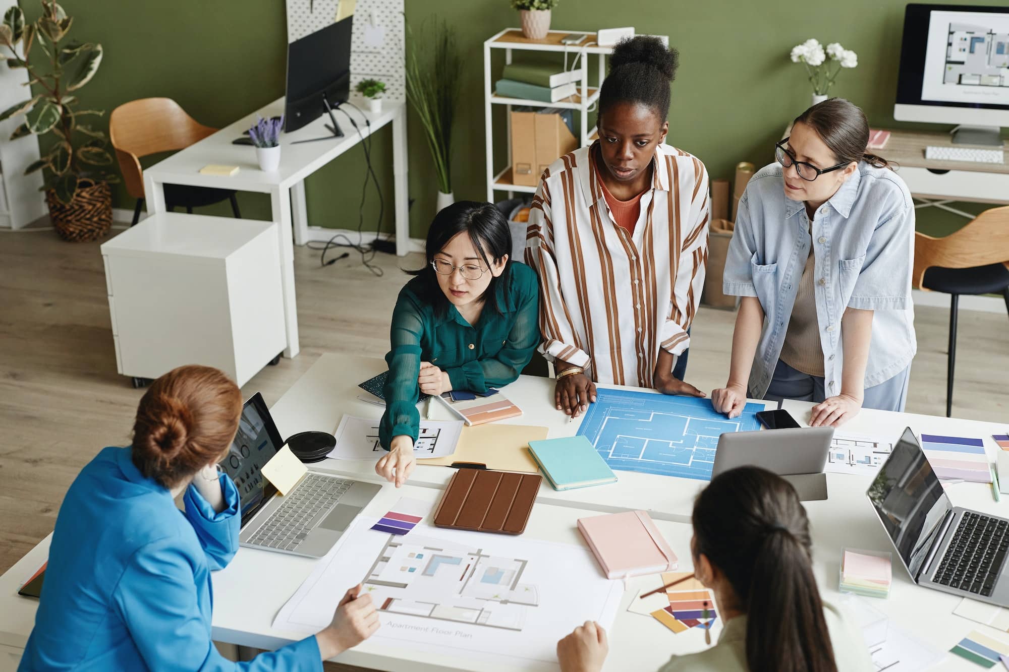 Women working with new construction startup