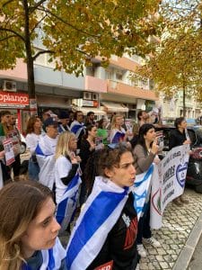 In Lisbon, a parallel event will take place outside the UNICEF office