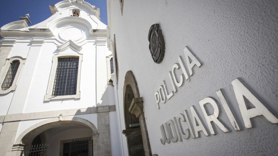 Young people from "rival groups" arrested for violent crimes in Faro and Loulé