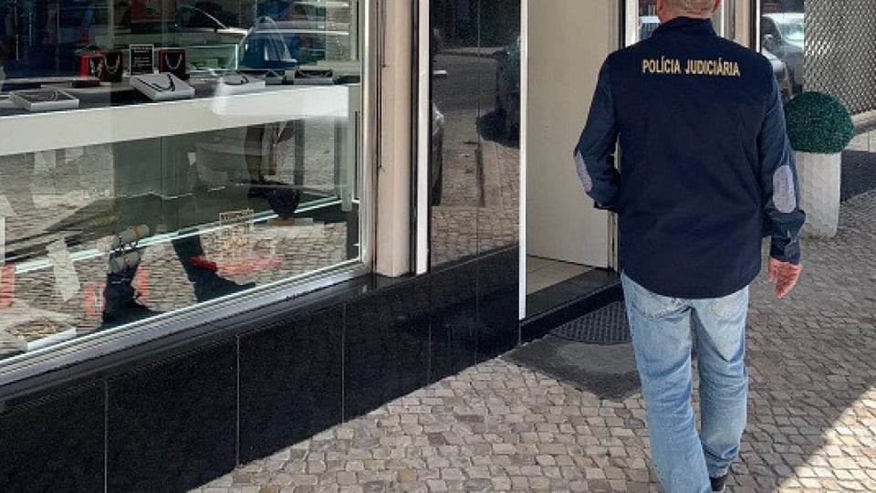 PJ inspects goldsmiths and jewelry stores in Moita. Fines go up to 90 thousand€